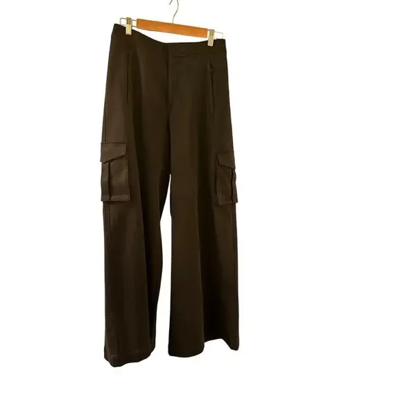 Alo Yoga - Show Off Cargo Wide Leg Trouser - Medium - Black (Long) - Picture 5 of 10